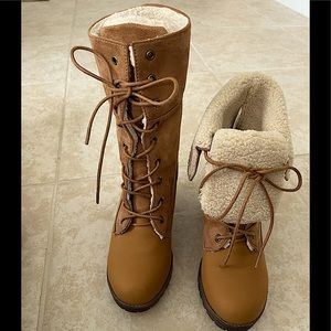 CA Collection by Carrini Tan Lace Up Boots Sz 5.5